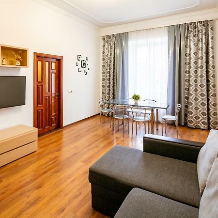 Bv Apartments Exquisite Lviv Kültér fotó