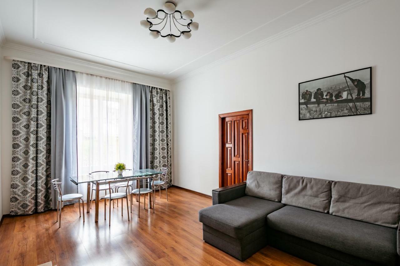 Bv Apartments Exquisite Lviv Kültér fotó