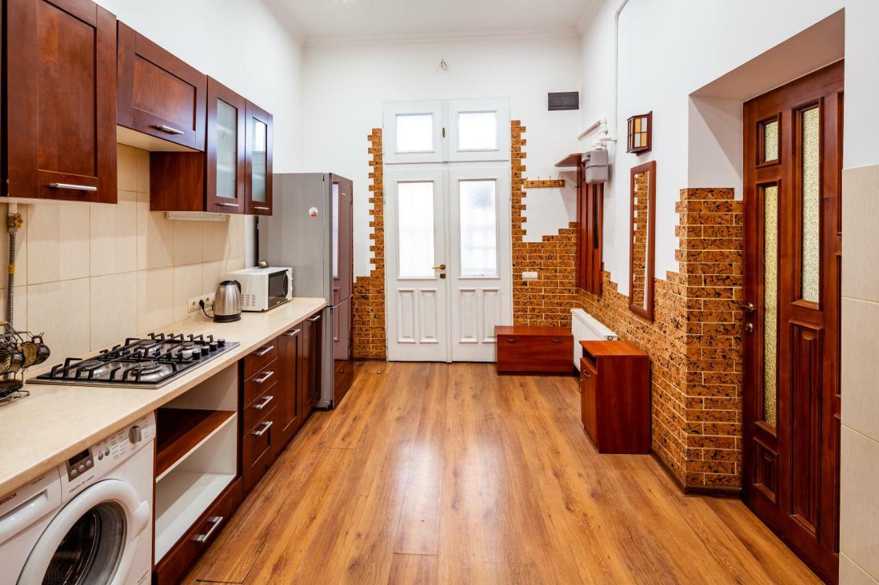 Bv Apartments Exquisite Lviv Kültér fotó